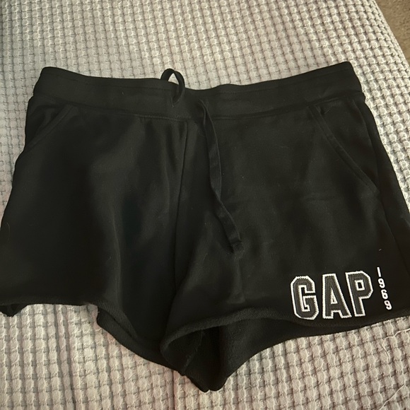 GAP Pants - GAP Black Athletic Logo Knit Shorts